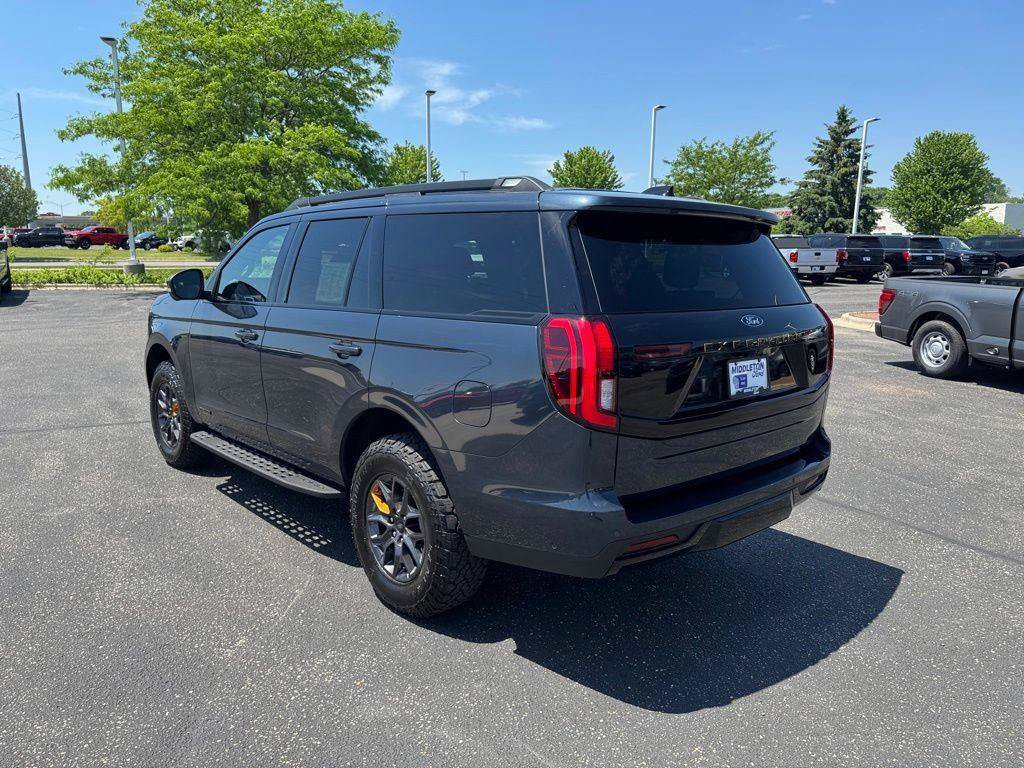 Used 2025 Ford Expedition Tremor AWD/4WD image 3