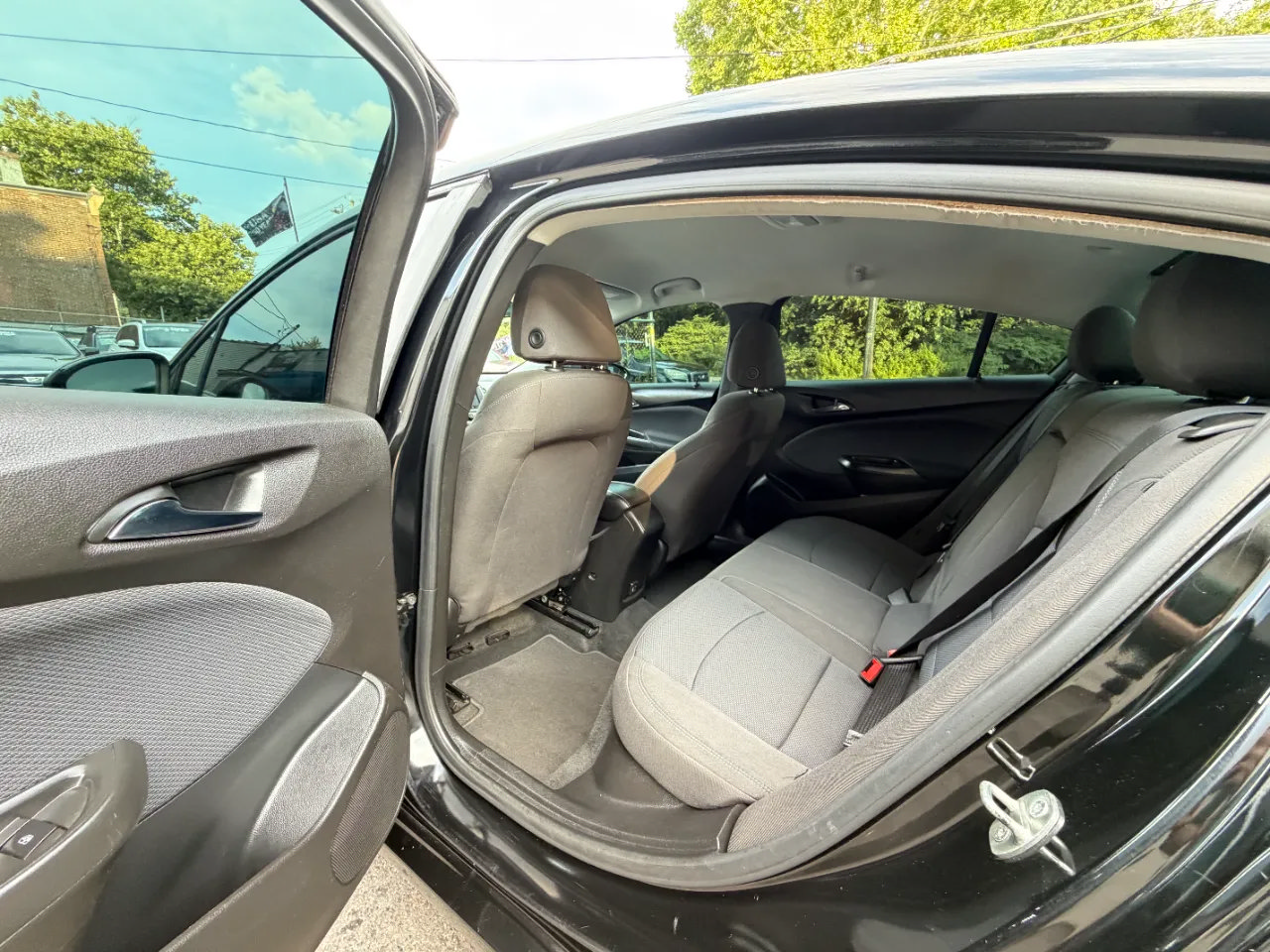 Used 2019 Chevrolet Cruze LT FWD image 26
