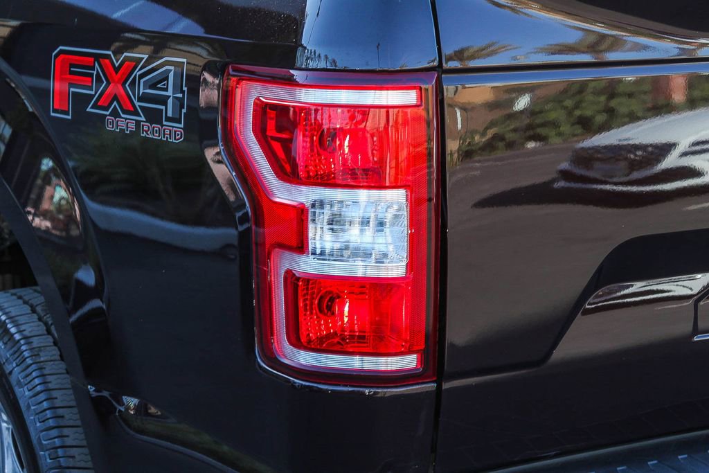 Used 2018 Ford F150 XLT w/ Equipment Group 302A Luxury AWD/4WD image 11