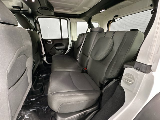 Used 2023 Jeep Wrangler Unlimited w/ Cold Weather Group AWD/4WD image 26