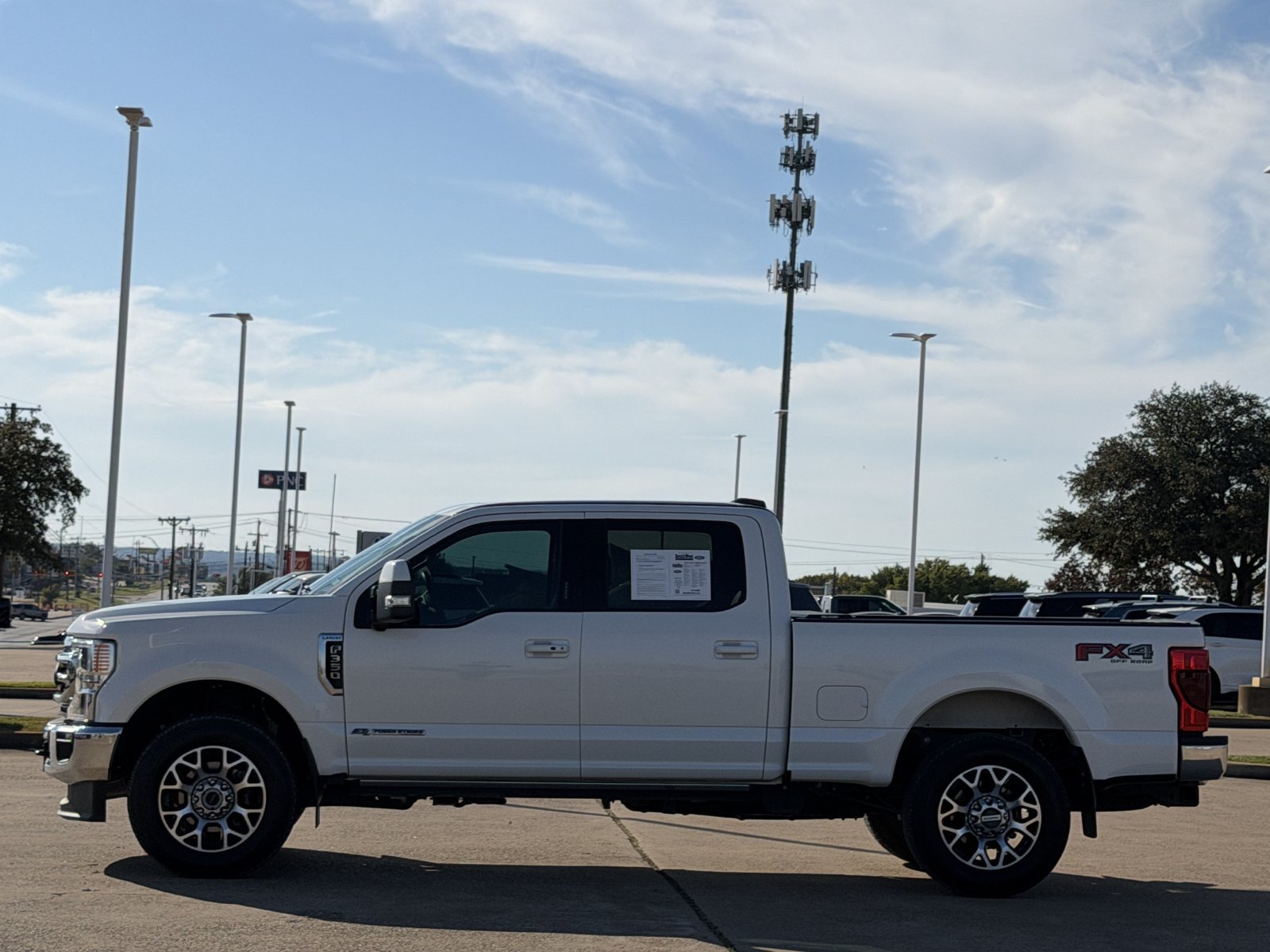 Used 2022 Ford F350 Lariat w/ Lariat Ultimate Package AWD/4WD image 7