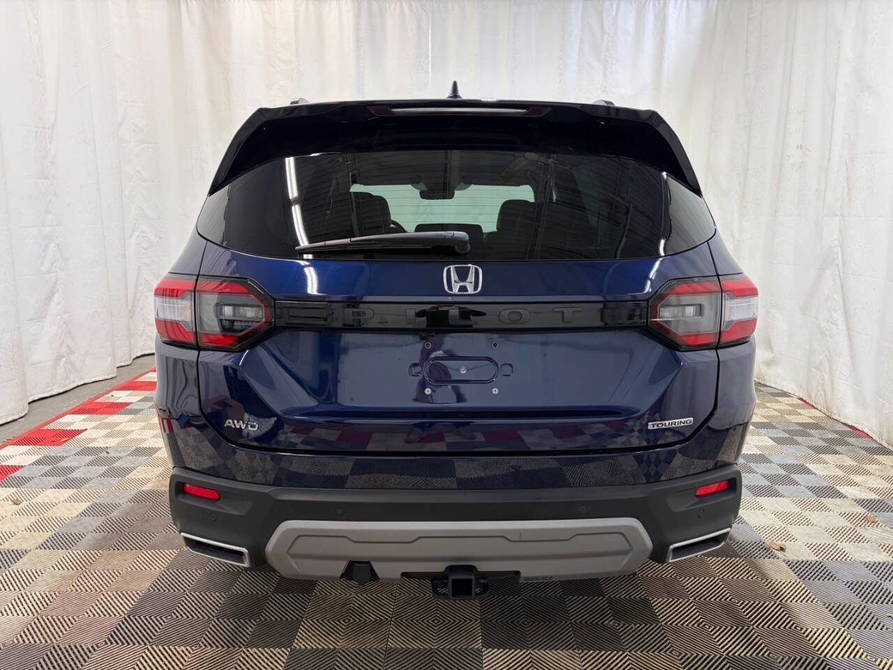 Used 2024 Honda Pilot Touring image 7
