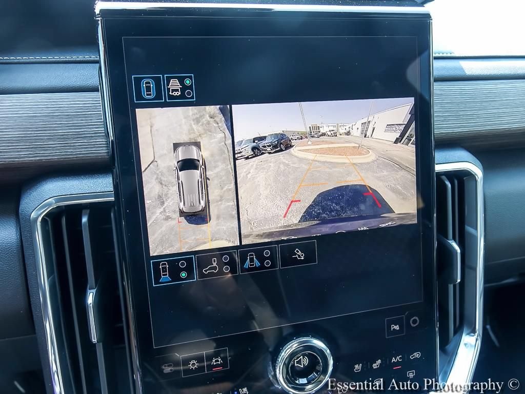 Certified 2026 GMC Acadia Denali w/ Super Cruise Package AWD/4WD image 20