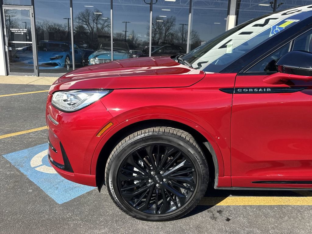 Used 2025 Lincoln Corsair Reserve w/ Equipment Group 202A image 19