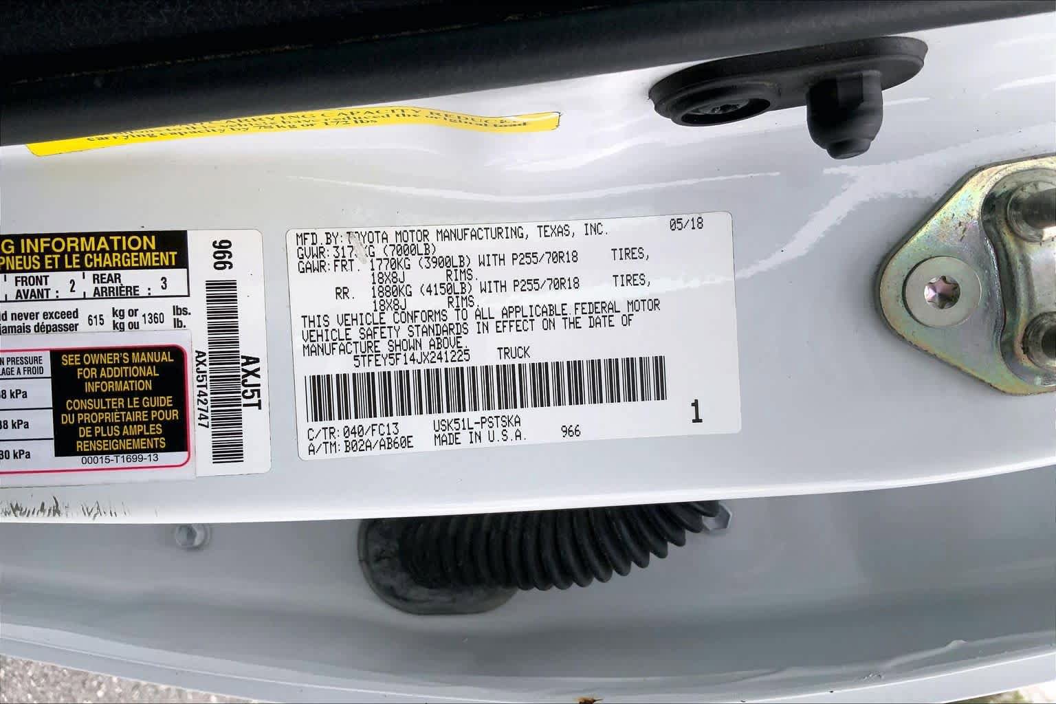 Used 2018 Toyota Tundra SR5 w/ SR5 Upgrade Package image 31