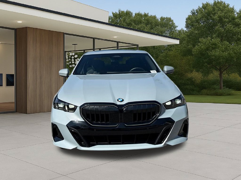 Certified 2025 BMW 530i w/ M Sport Package RWD image 4
