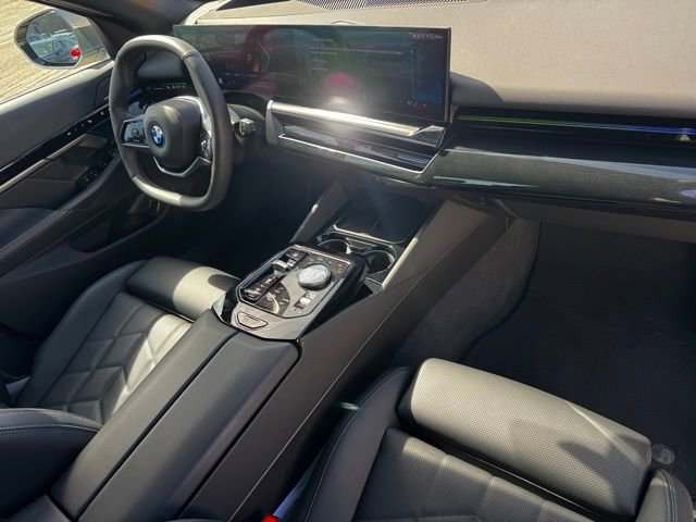 Certified 2026 BMW 530i xDrive image 29