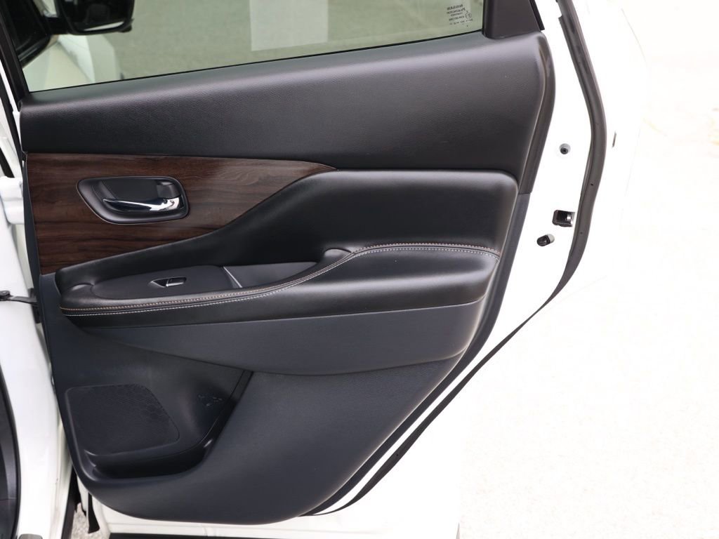 Used 2023 Nissan Murano Platinum w/ Cargo Package image 19