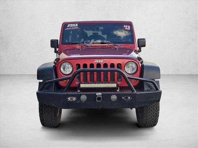Used 2013 Jeep Wrangler Unlimited Rubicon w/ Connectivity Group AWD/4WD image 2