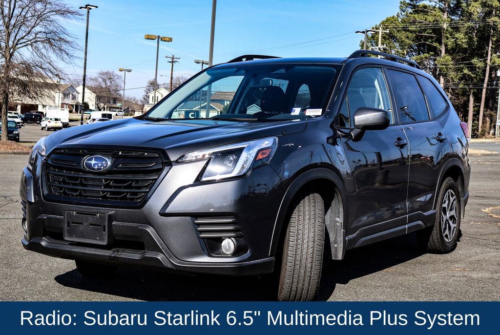 Used 2023 Subaru Forester Premium image 3