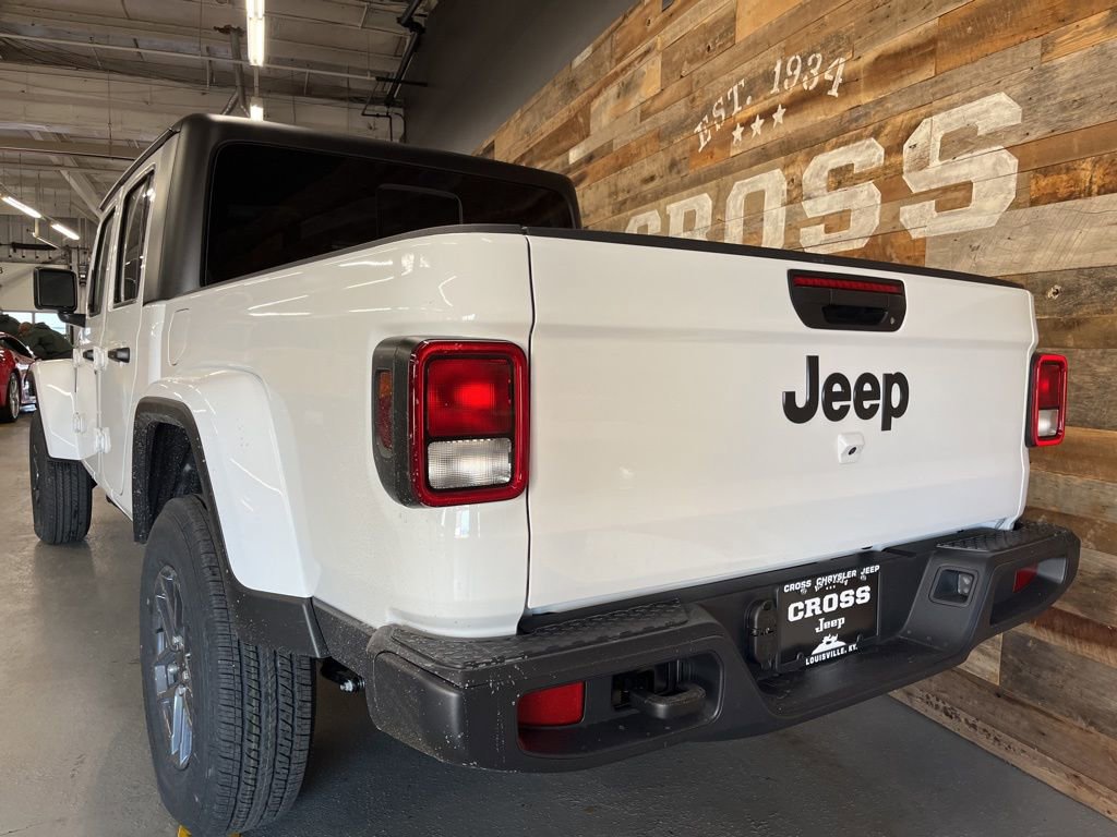New 2026 Jeep Gladiator Sport AWD/4WD image 22