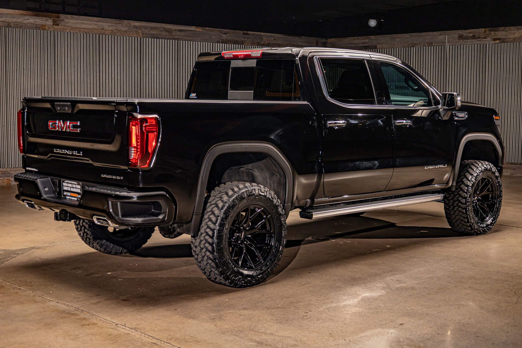 Used 2025 GMC Sierra 1500 Denali w/ Denali Reserve Package image 10