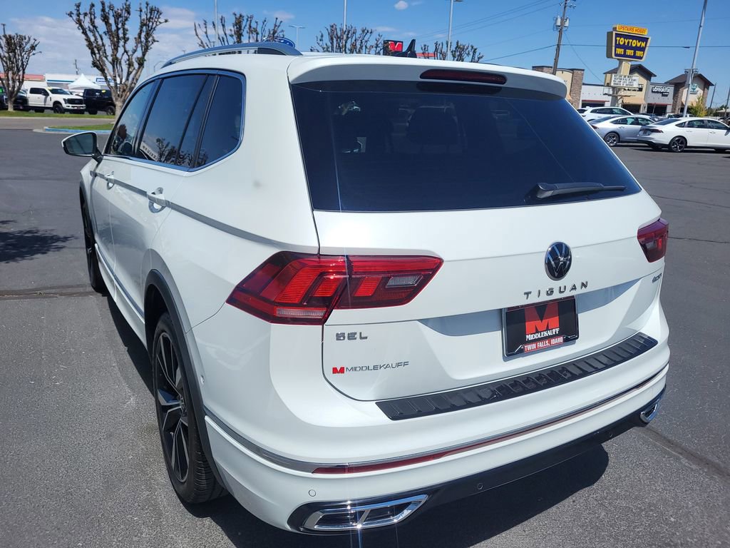Used 2024 Volkswagen Tiguan SEL R-Line AWD/4WD image 5