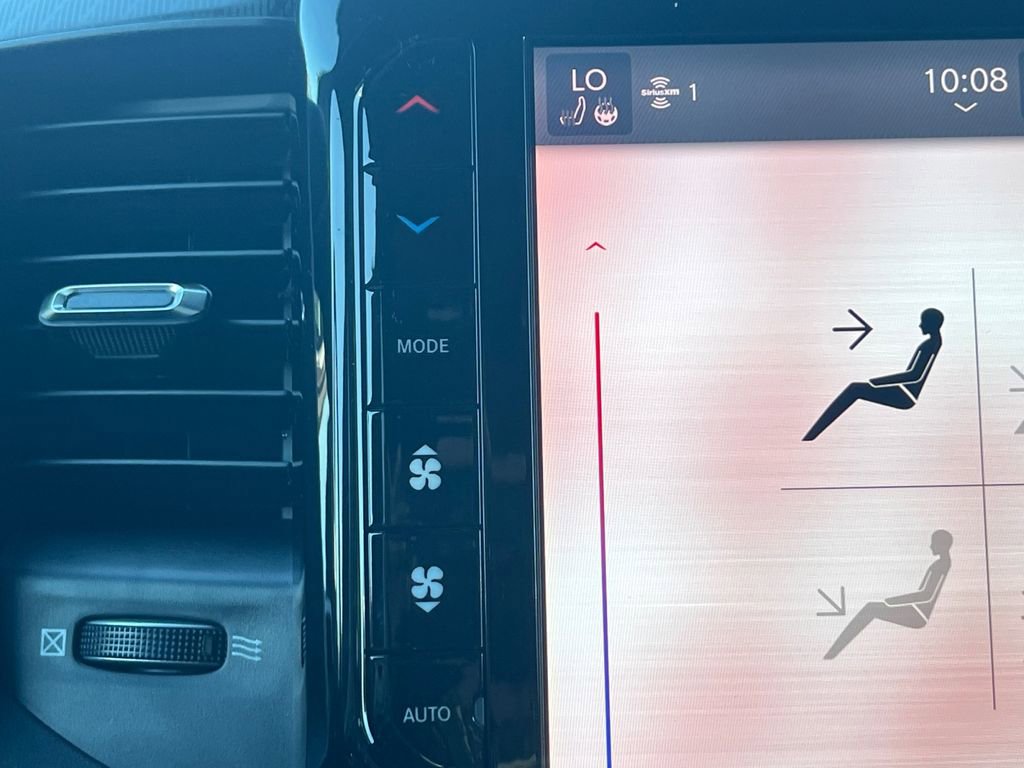 New 2026 RAM 1500 4x4 Crew Cab image 4