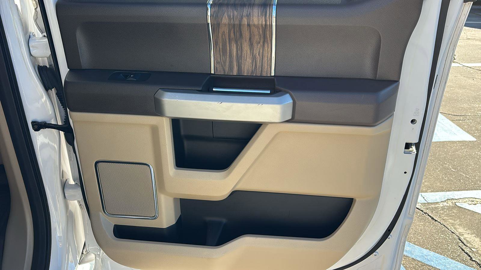 Used 2019 Ford F150 Lariat w/ Equipment Group 502A Luxury image 18