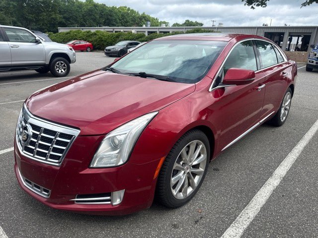 Used 2014 Cadillac XTS Luxury FWD image 2