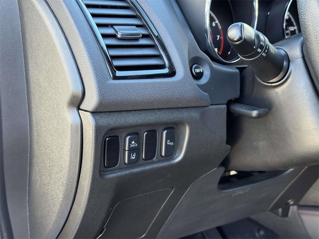 Used 2024 Mitsubishi Outlander Sport ES image 10