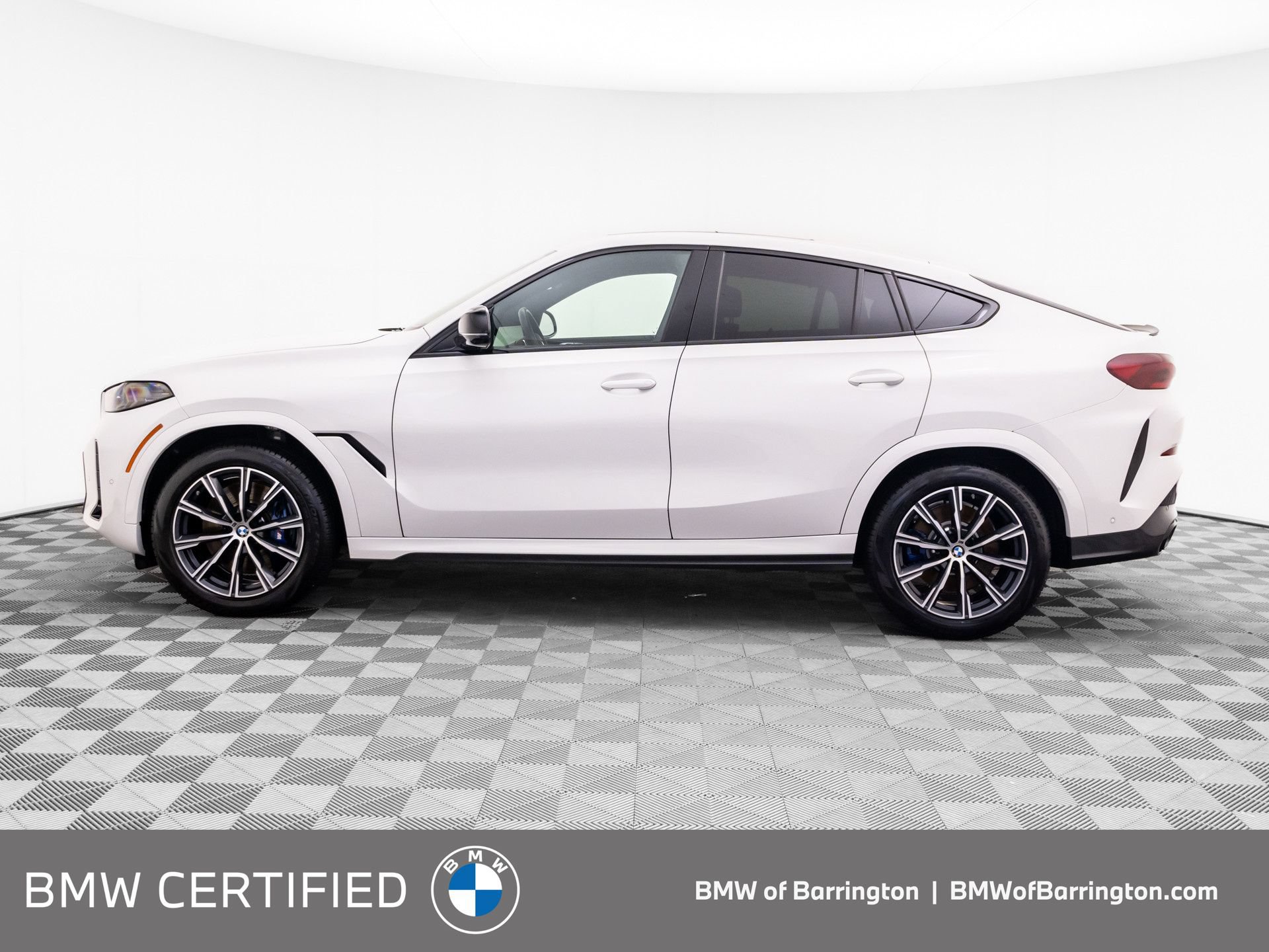 Certified 2026 BMW X6 M60i AWD/4WD image 2