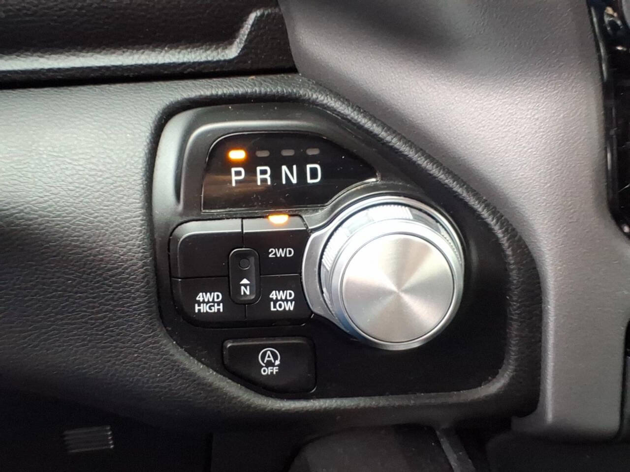 Used 2024 RAM 1500 Laramie AWD/4WD image 16