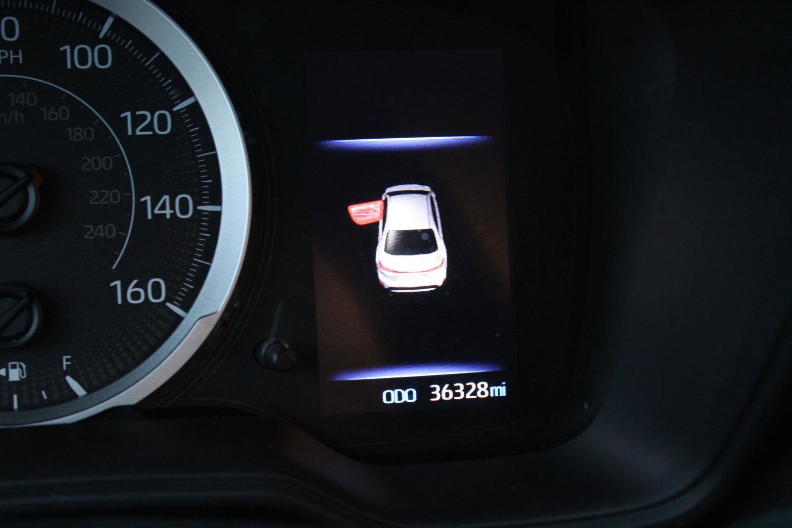 Used 2022 Toyota Corolla LE image 10