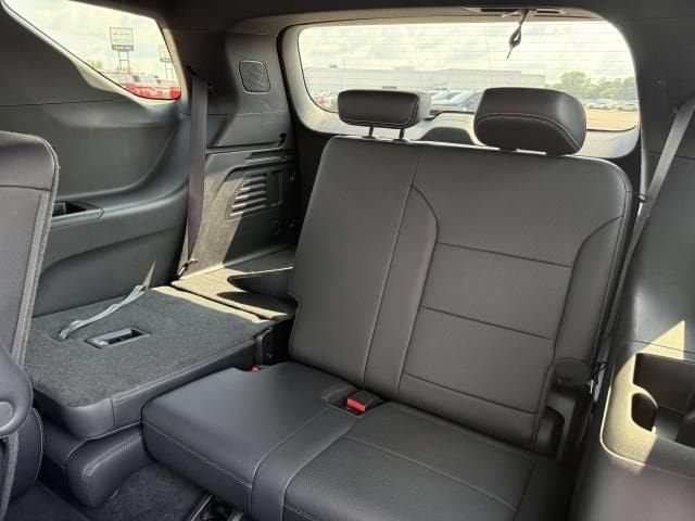 Used 2026 Chevrolet Traverse LT AWD/4WD image 15