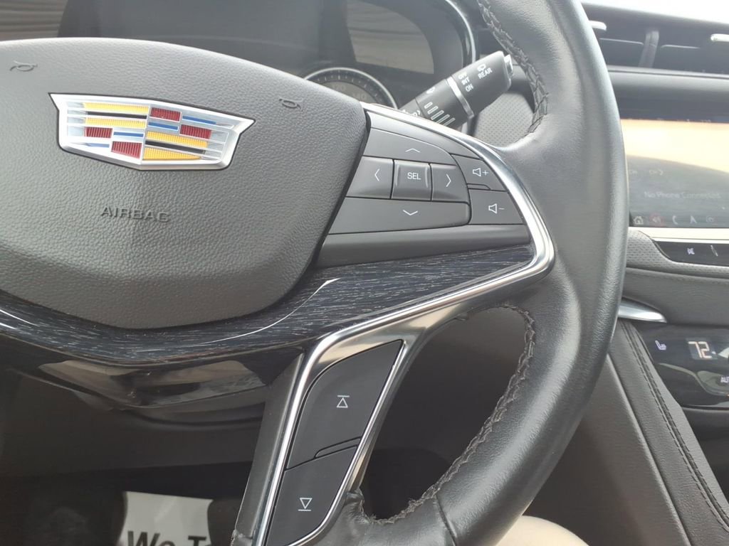 Used 2023 Cadillac XT5 Premium Luxury image 16