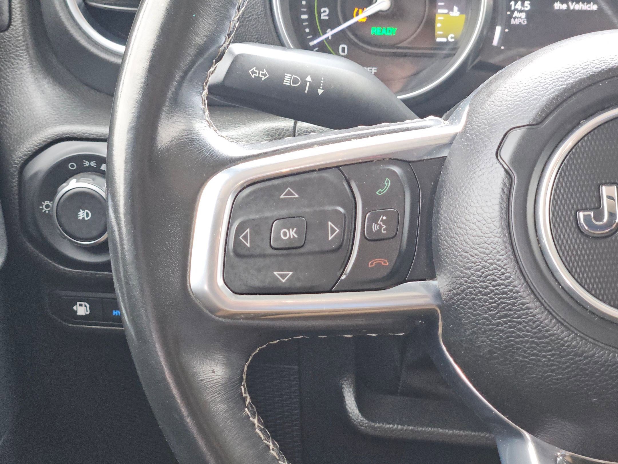 Used 2022 Jeep Wrangler Unlimited Rubicon 4xe AWD/4WD image 19