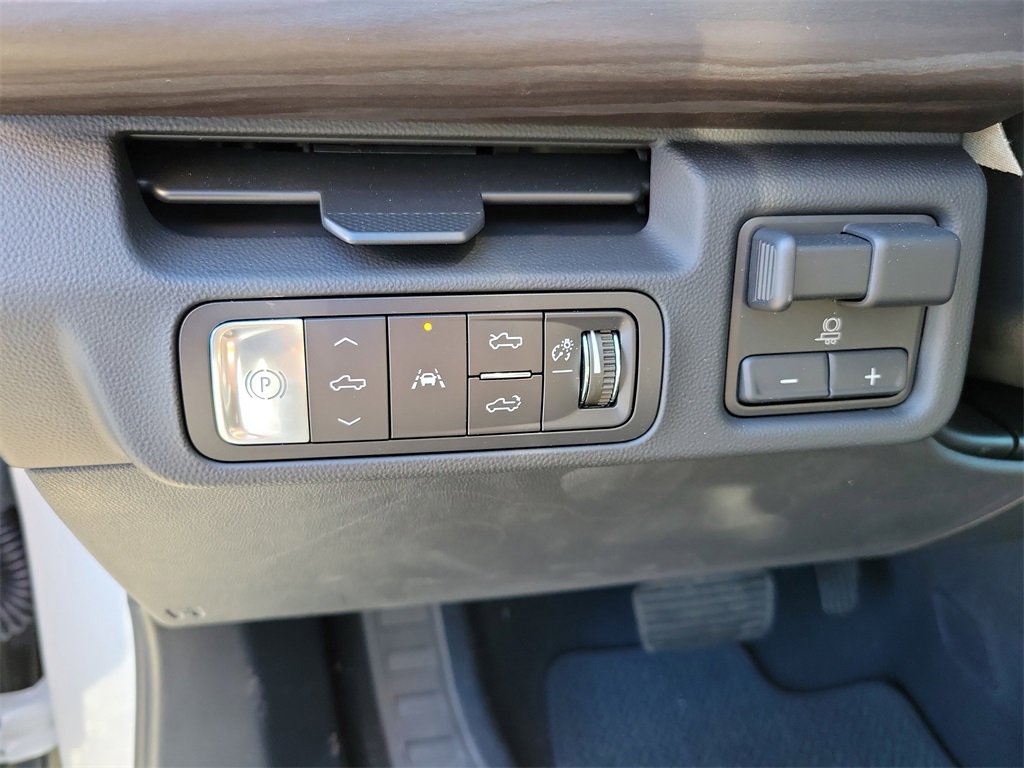 New 2025 GMC Sierra EV Denali image 23