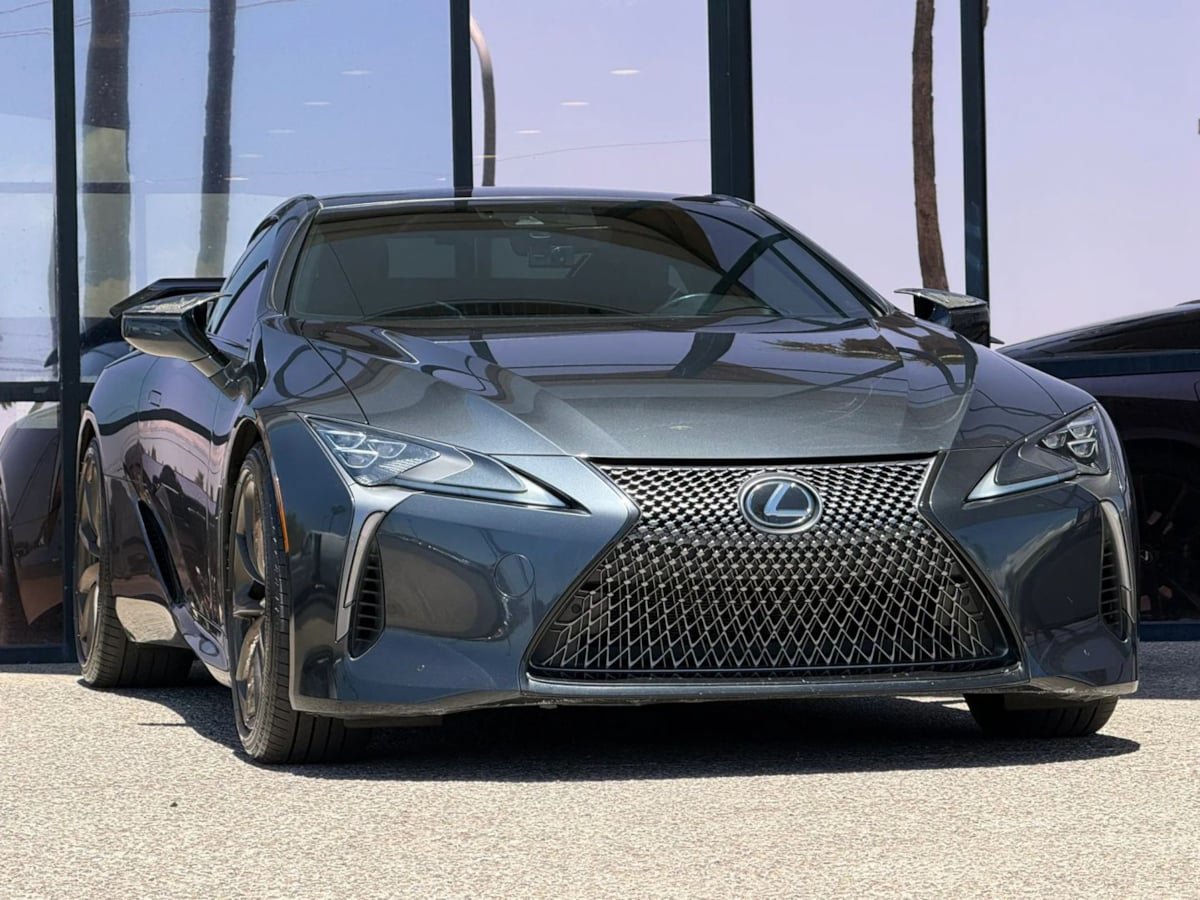 Used 2018 Lexus LC 500 Coupe w/ Touring Package RWD image 18