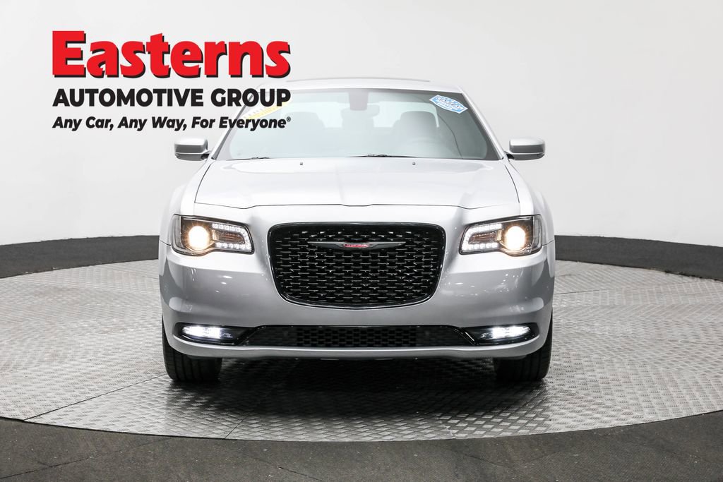 Used 2023 Chrysler 300 S image 2