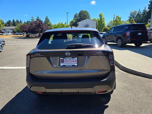 Used 2025 Nissan Kicks S image 8