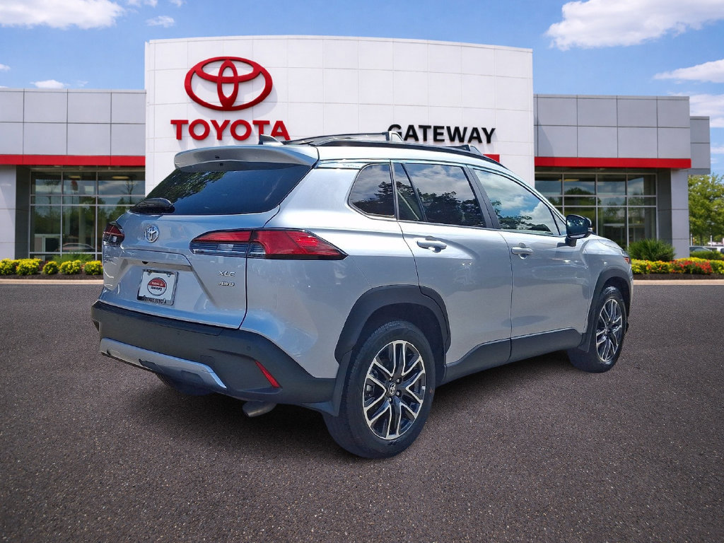 Used 2026 Toyota Corolla Cross XLE w/ Convenience Package AWD/4WD image 4