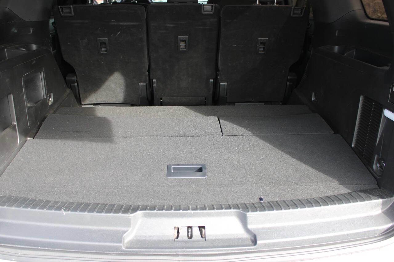 Used 2018 Ford Expedition XL image 12