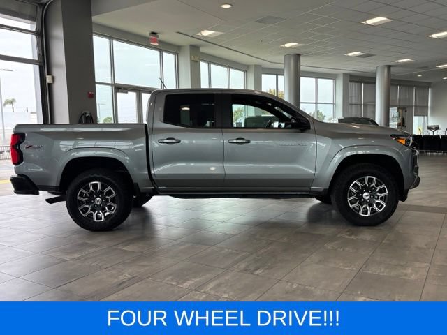 Used 2024 Chevrolet Colorado Z71 w/ Z71 Convenience Package 2 AWD/4WD image 2