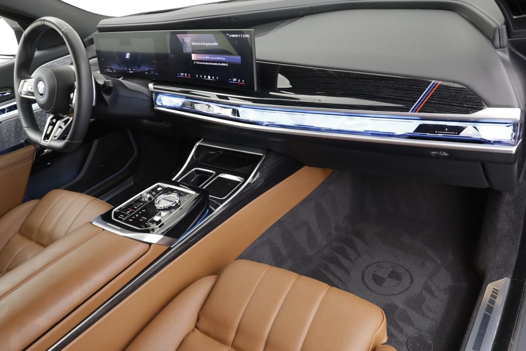 Used 2026 BMW 750e xDrive w/ Executive Package AWD/4WD image 24