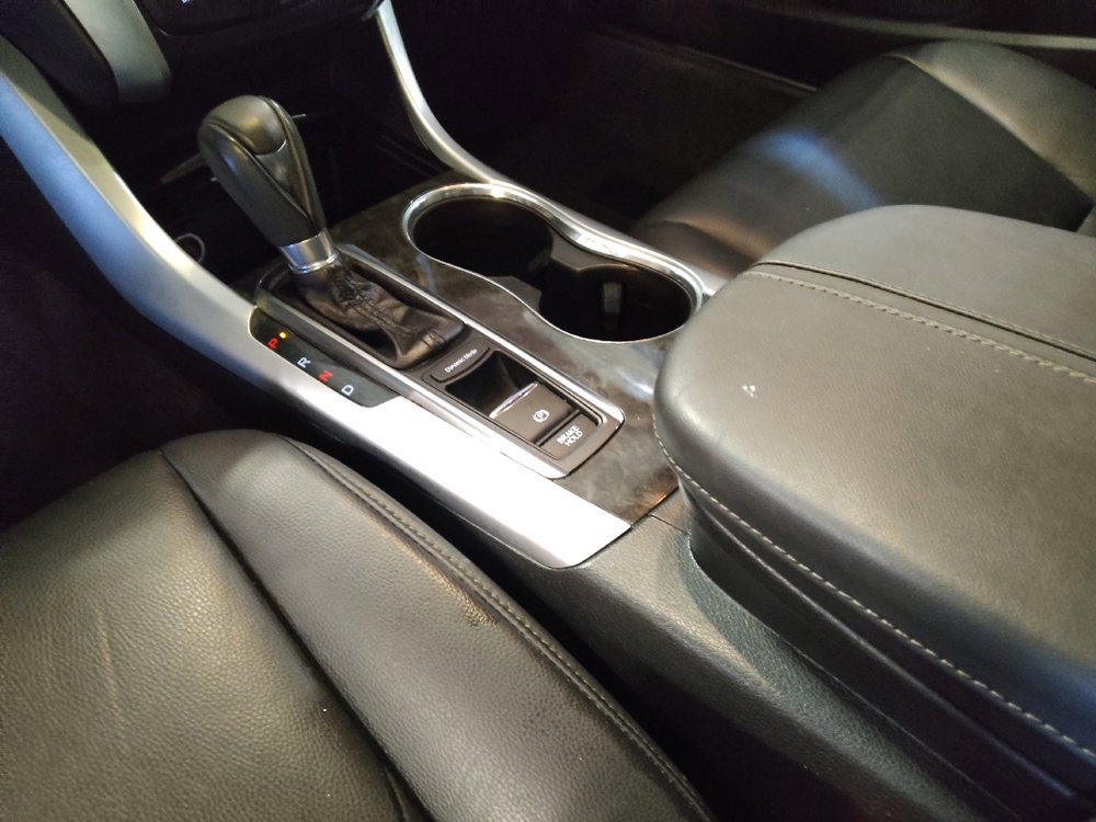 Used 2018 Acura TLX image 26