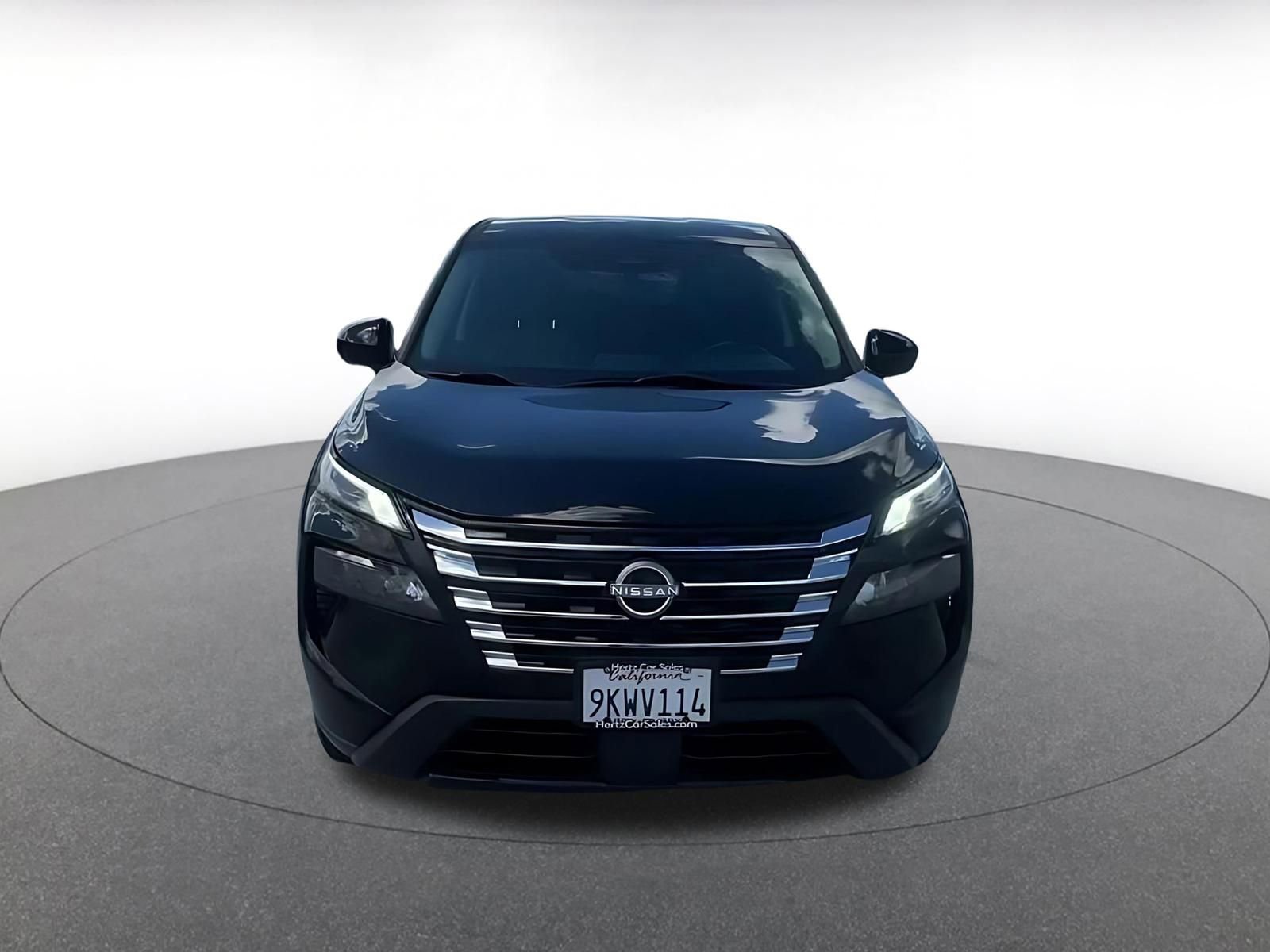 Used 2024 Nissan Rogue SV FWD image 4