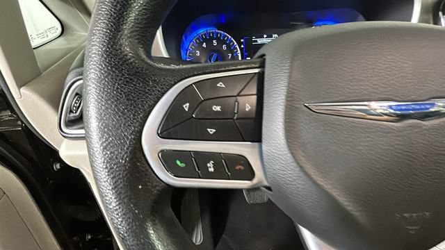 Used 2021 Chrysler Voyager Lxi FWD image 15