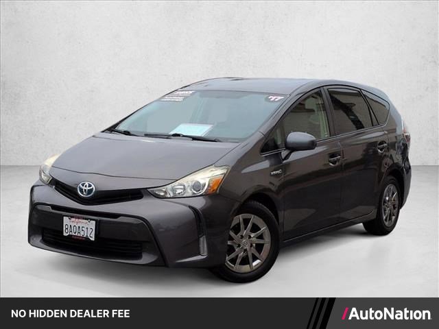 Used 2017 Toyota Prius V Four w/ Carpet Mat Package