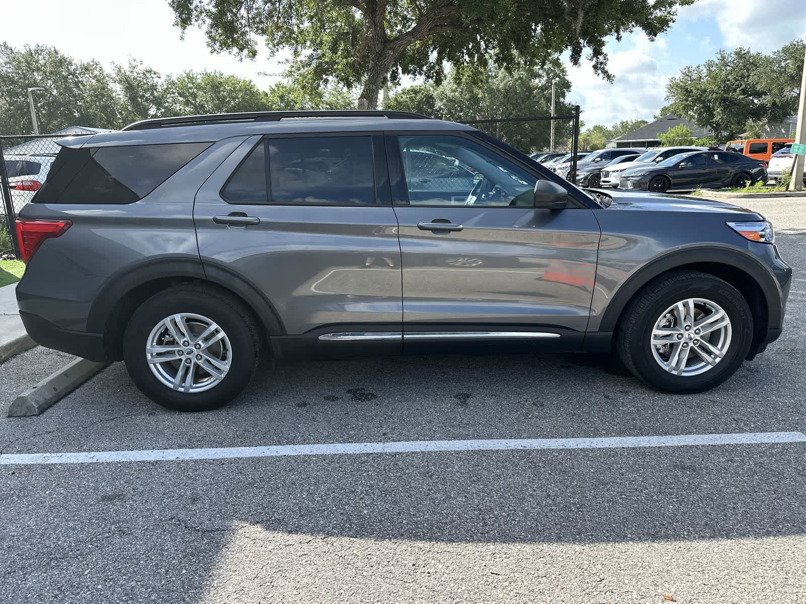 Used 2023 Ford Explorer XLT RWD image 10