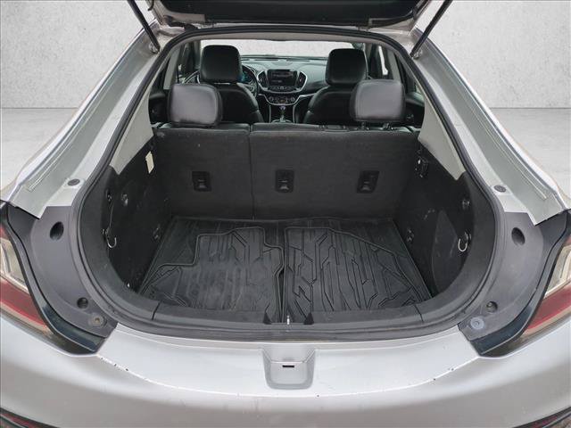 Used 2017 Chevrolet Volt Premier w/ Driver Confidence II Package FWD image 6