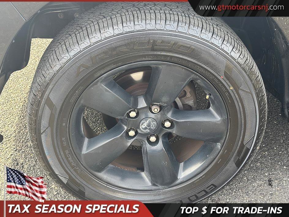 Used 2017 RAM 1500 Express w/ Black Ram 1500 Express Group AWD/4WD image 7