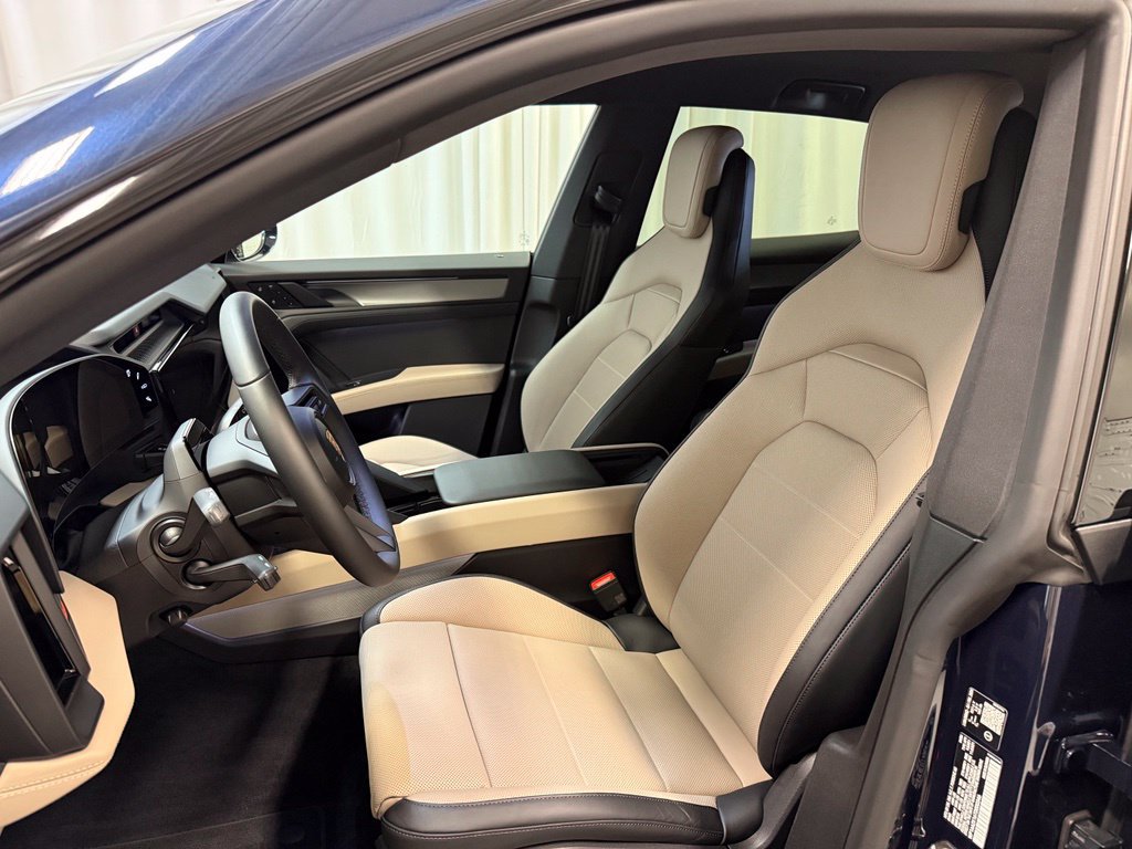New 2026 Porsche Cayenne Electric AWD/4WD image 4
