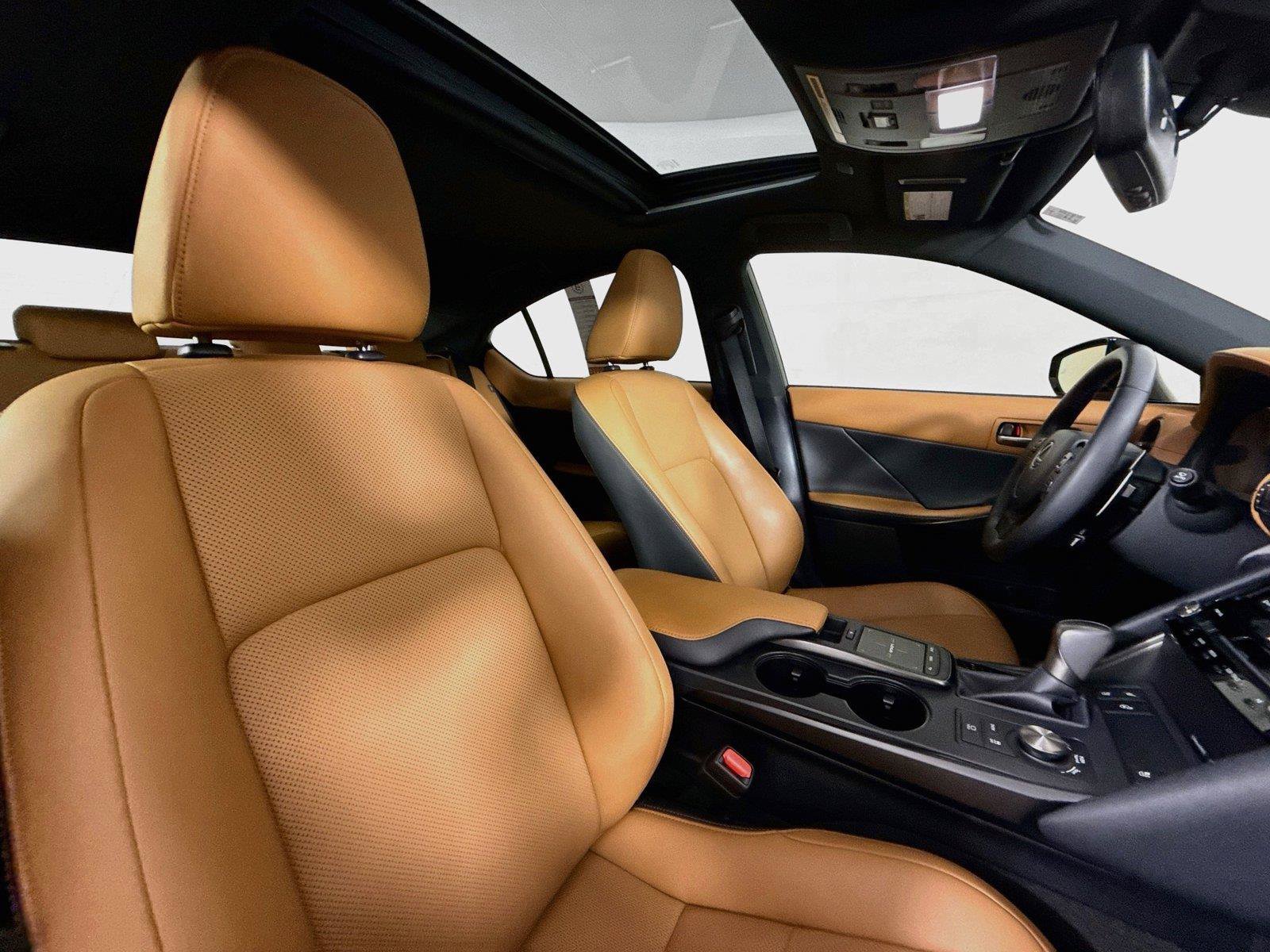 Used 2024 Lexus IS 300 w/ Comfort Package RWD image 38