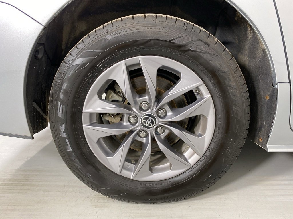 Used 2023 Toyota Sienna LE image 10