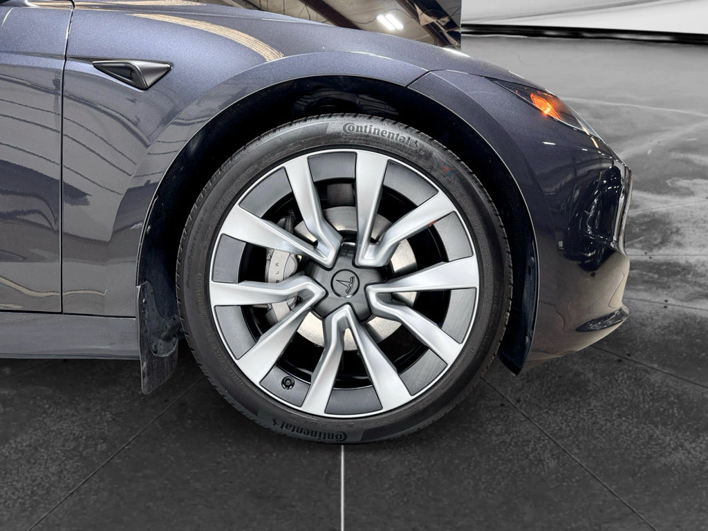 Used 2024 Tesla Model 3 Long Range AWD/4WD image 34