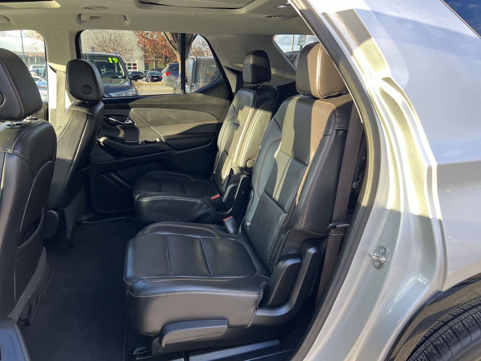 Used 2021 Chevrolet Traverse Premier w/ Redline Edition image 25