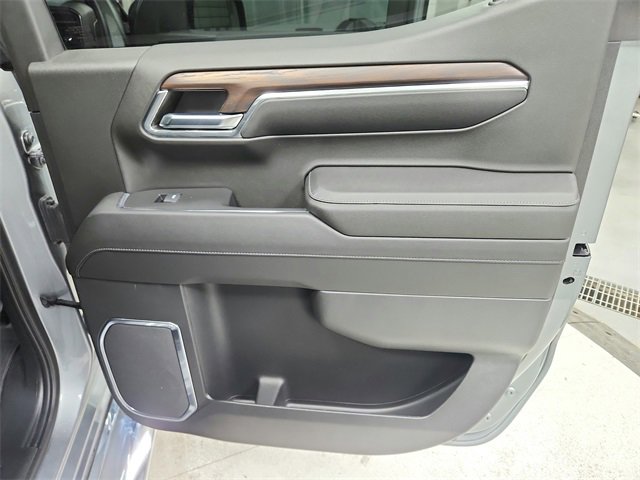 Used 2023 GMC Sierra 1500 SLT w/ SLT Premium Package image 41