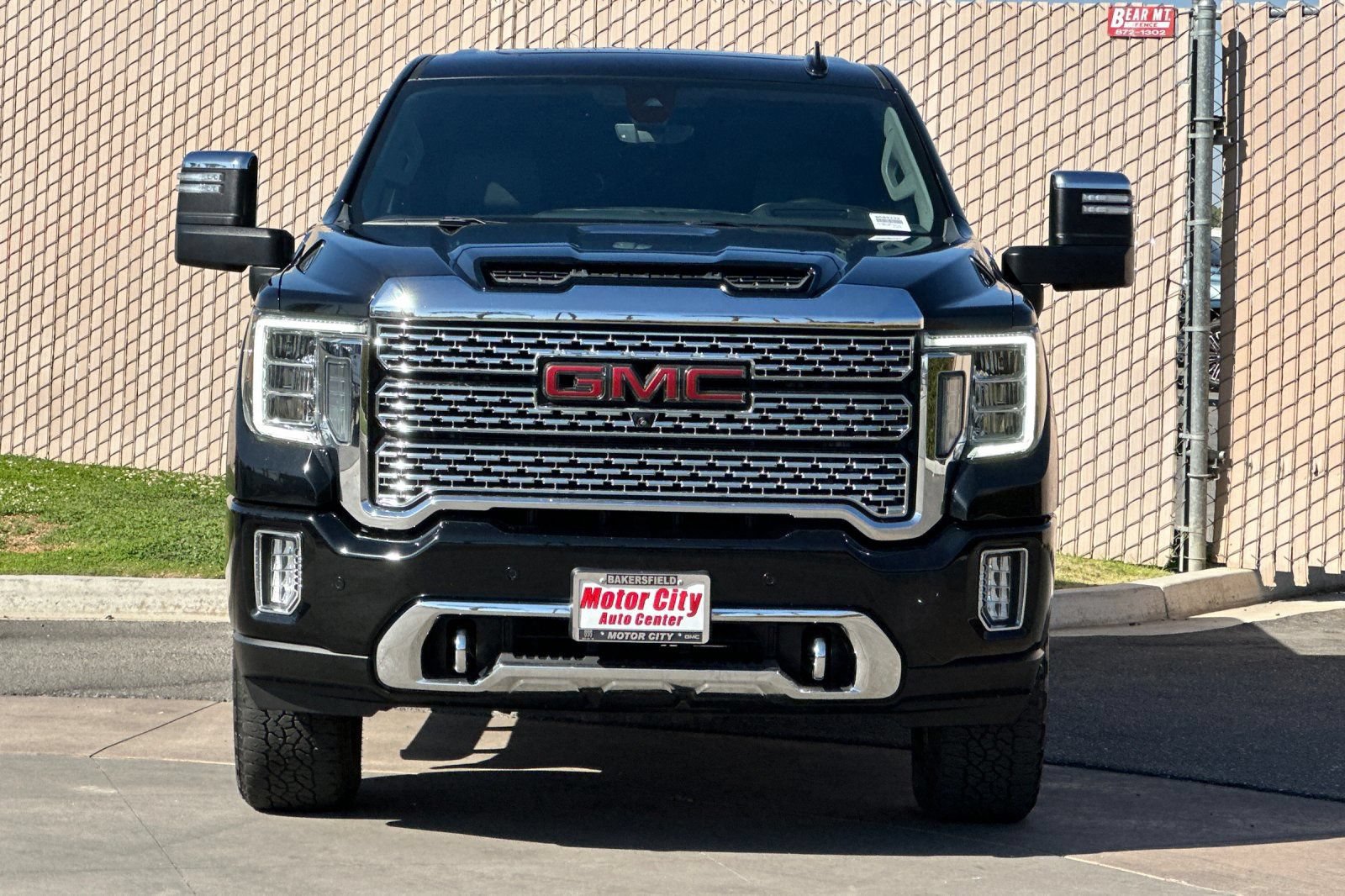 Used 2021 GMC Sierra 2500 Denali w/ Denali Ultimate Package AWD/4WD image 9