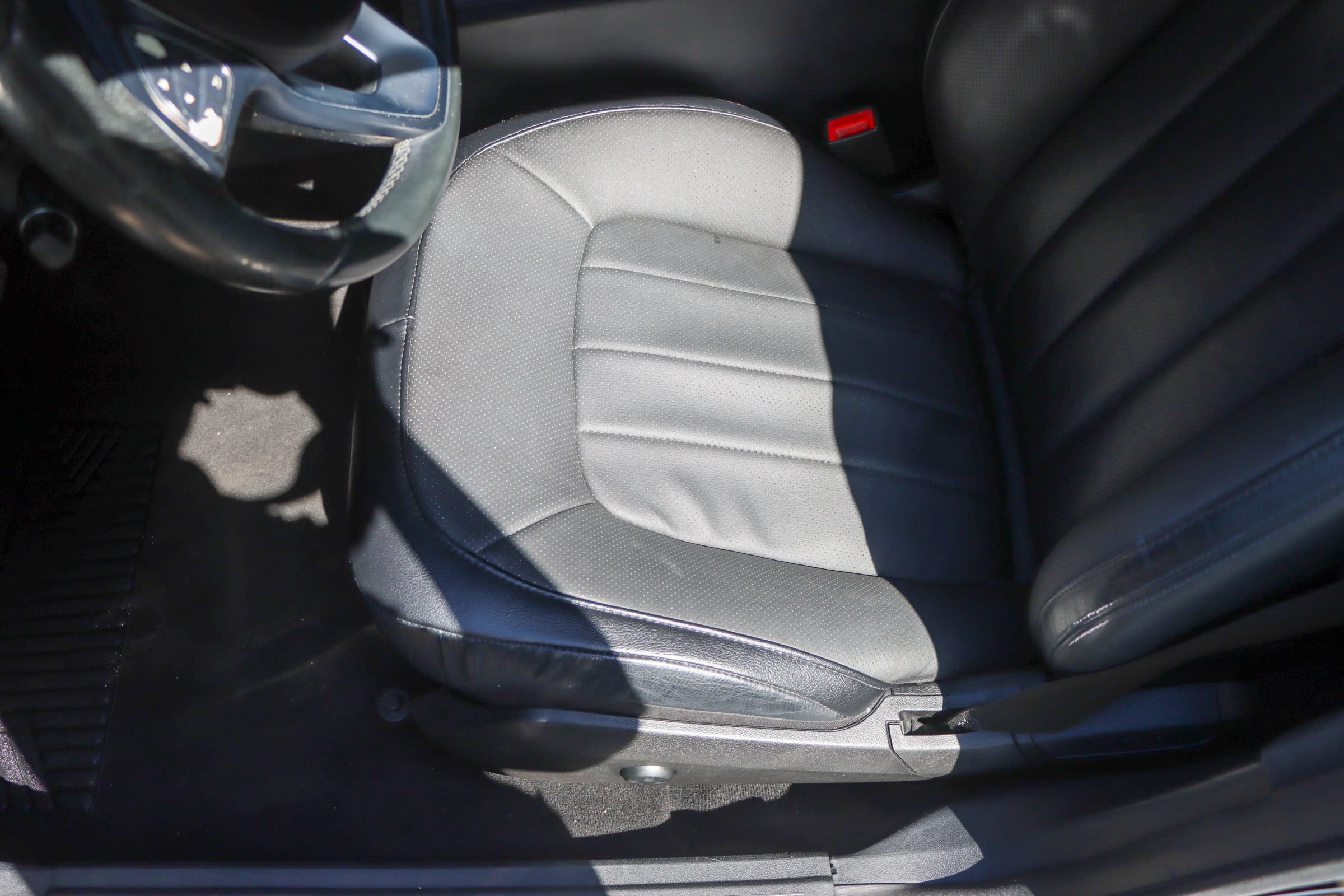 Used 2015 Mercedes-Benz CLS 400 image 16